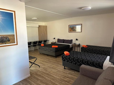 Winton Outback Motel - Accommodation Broome 0