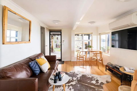 Y Vue - Beachside Apartment With Ocean Views - Accommodation Broome 1