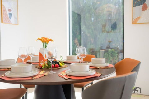 Whispering Pines With 4 Bedroom In Vaucluse - Accommodation Broome 1