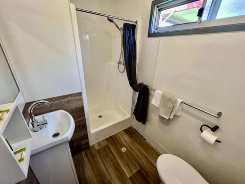 Young Caravan And Tourist Park - Accommodation Broome 3