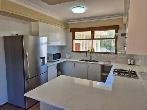 Your Cozy Home Away From Home - Accommodation Broome 3