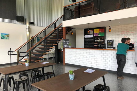 Beer, Wine And Gin (The Ultimate Tastings.) - Accommodation Broome 2