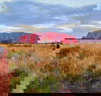 Uluru Ayers Rock Sunset with Outback Barbecue Dinner and Star Tour - Accommodation Broome