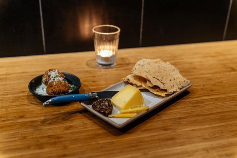 The Flavors Of Perth: Fremantle Wine & Bites Private Tour - Accommodation Broome 4