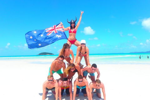 Sail, Snorkel, SUP & Kayak Charter Whitsundays - Accommodation Broome 3