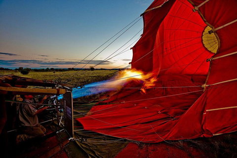 Early Morning Ballooning In Alice Springs - Accommodation Broome 0