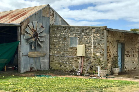 Kangaroo Island Half Day Food And Wine Trail Tour - Accommodation Broome 1