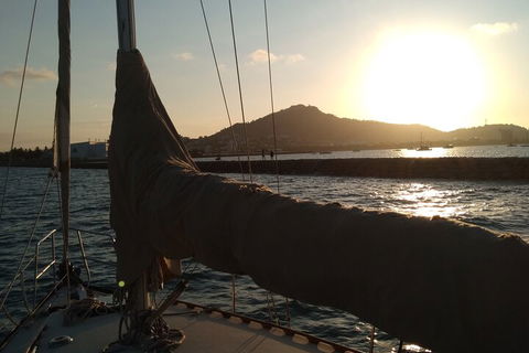 Townsville Small Group Sunset Sail Sailing Cruise Boat Tour Charter Hire - Accommodation Broome 2