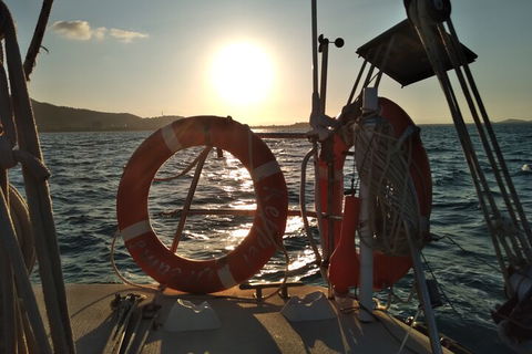 Townsville Small Group Early Morning Sailing Cruise Boat Tour Charter Hire - Accommodation Broome 0