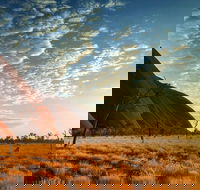 Highlights of Uluru Including Sunrise and Breakfast - Accommodation Broome