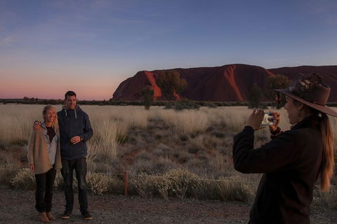 Highlights Of Uluru Including Sunrise And Breakfast - Accommodation Broome 4
