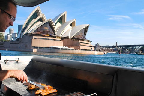Sydney Whale-Watching Cruise Including Lunch Or Breakfast - Accommodation Broome 3