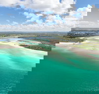 Deluxe Seaplane Tour Noosa to Glasshouse Adventure for 2 with Photobook - Accommodation Broome