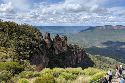 Blue Mountains Private Tour - Wild Kangaroos, Waterfalls And The Three Sisters - Accommodation Broome 0