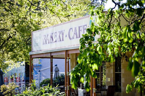 Lake Mountain Snow Trip Including Yarra Valley Chocolaterie From Melbourne - Accommodation Broome 2