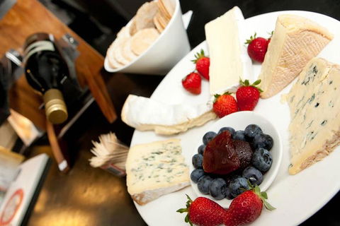 Chauffeur Driven Yarra Valley Group Wine Tour - Up To 7 - Accommodation Broome 1