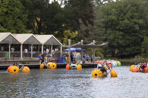 Yarra Valley, Dandenong Ranges Inc. Lunch With Wine,plus Morning Tea,chocolate - Accommodation Broome 1