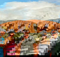 Ayers Rock Day Trip from Alice Springs Including Uluru Kata Tjuta and Sunset BBQ Dinner - Accommodation Broome