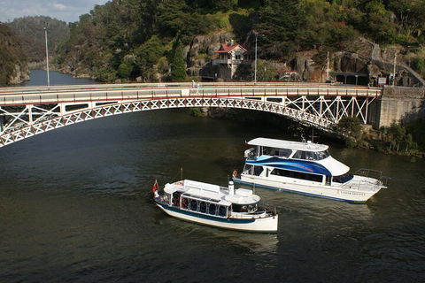 Cataract Gorge Cruise 11:30 Am - Accommodation Broome 1